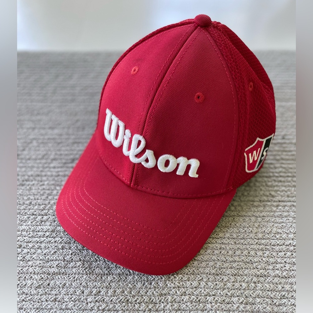 Wilson Golf Red Hat Hook and Look Strap Back NWOT